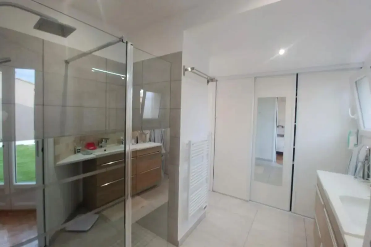 Mas Big Amac Plan de la Tour 11